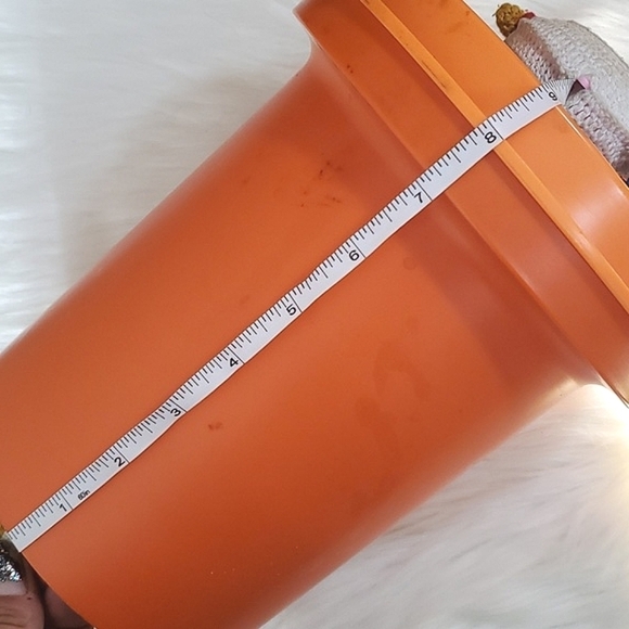 Vintage 70s Rubbermaid Plastic Groovy Flower Floral Cottagecore Orange Canister - Picture 13 of 14